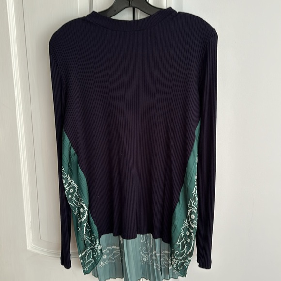Sandro navy top with green and paisley design pleated in the back. - Picture 3 of 4